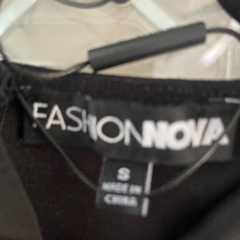 Fashion Nova Sleek Black Cutout Bodysuit - Picture 3 of 4